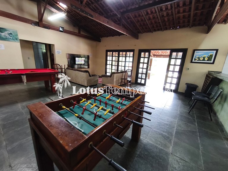 Chácara familiar com lago e fácil acesso LT0090