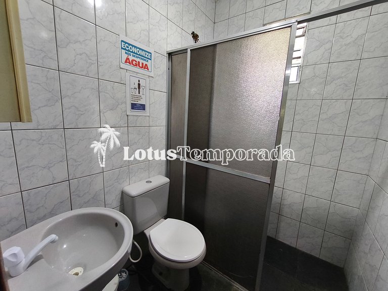 Chácara familiar com lago e fácil acesso LT0090