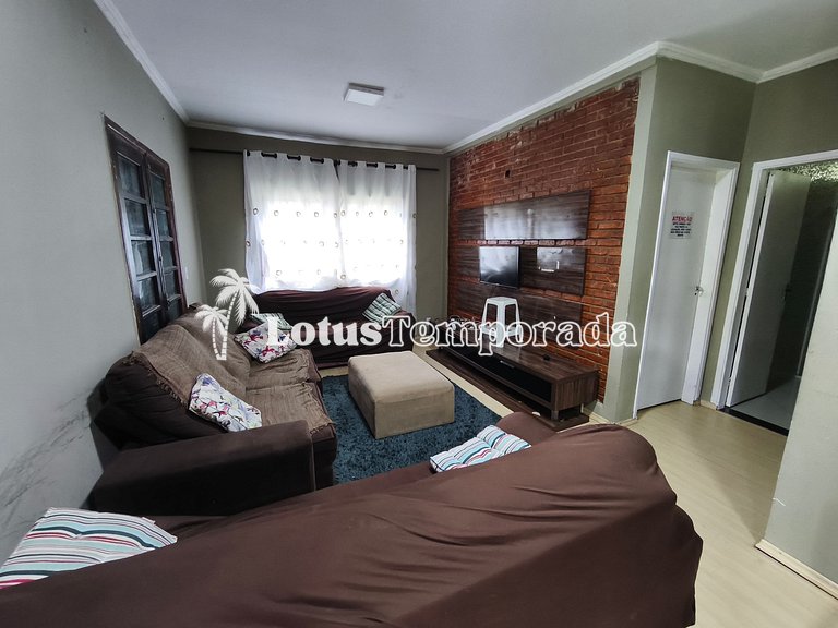 Chácara familiar com lago e fácil acesso LT0090