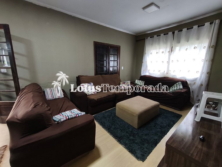 Chácara familiar com lago e fácil acesso LT0090