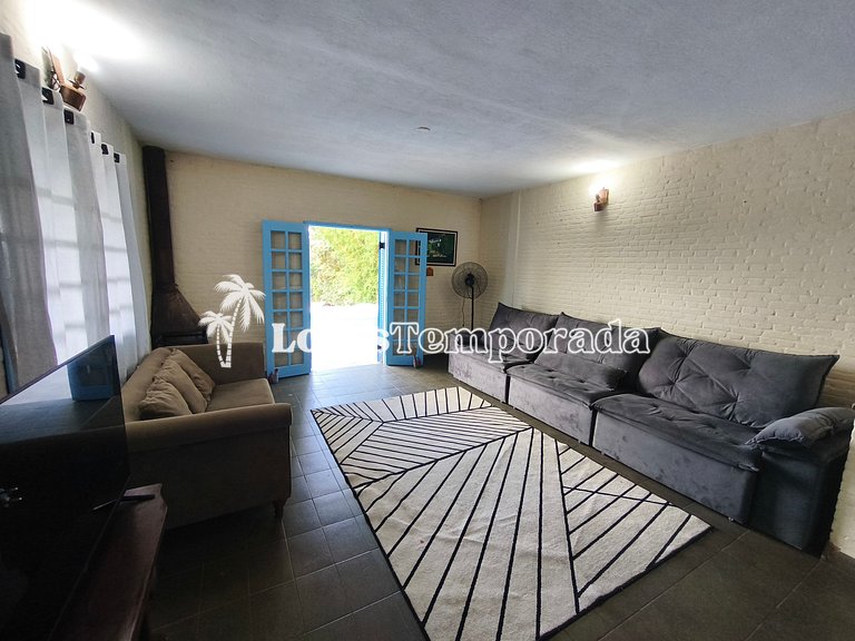 Chácara com 4 dormitórios e lazer completo LT0081