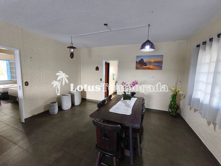 Chácara com 4 dormitórios e lazer completo LT0081