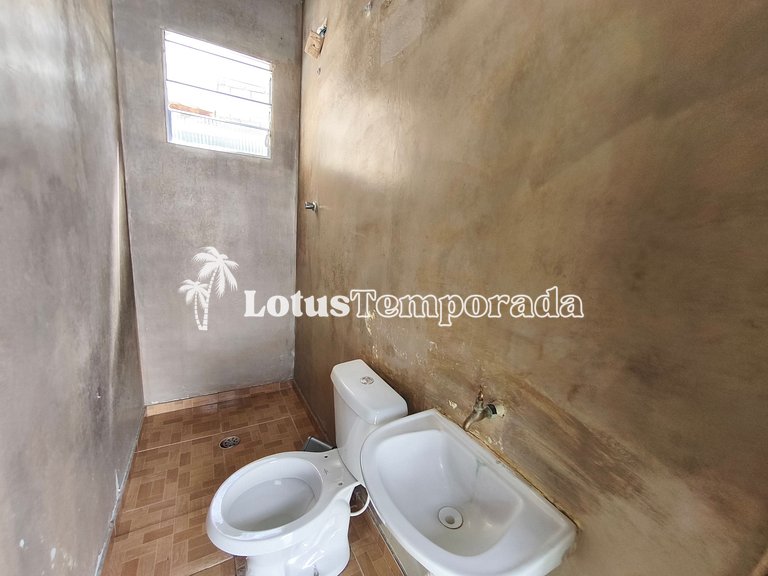 Chácara com 4 dormitórios e lazer completo LT0081