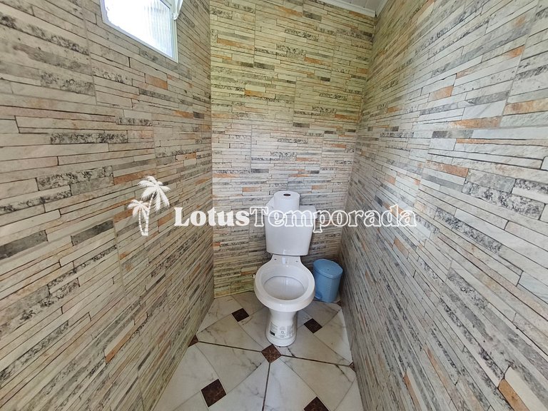 Chácara com 4 dormitórios e lazer completo LT0081