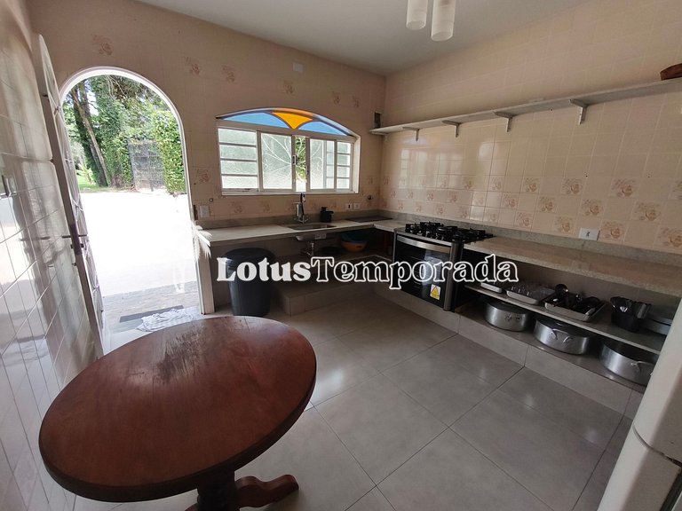 Chácara Completa para Eventos e Temporada LT0076