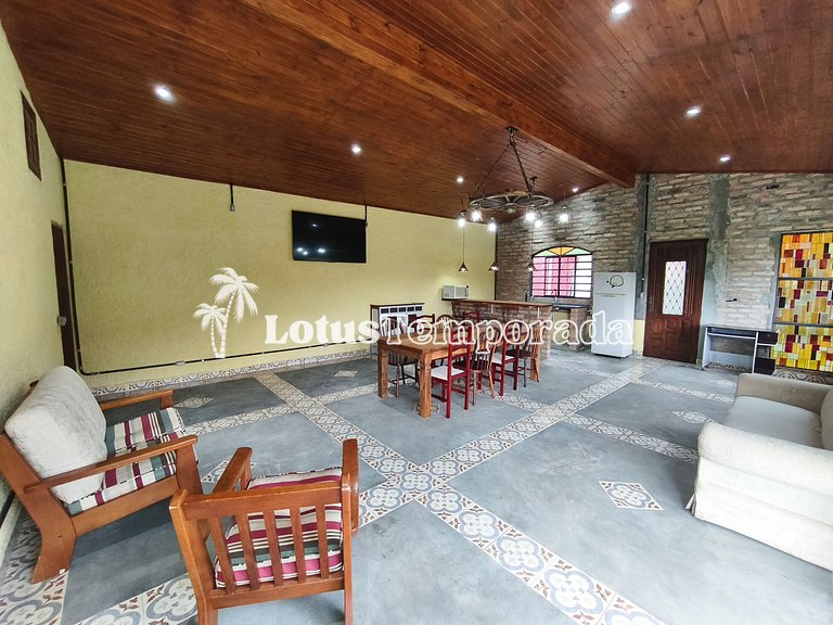 Chácara próxima à rota do vinho com lazer LT0059