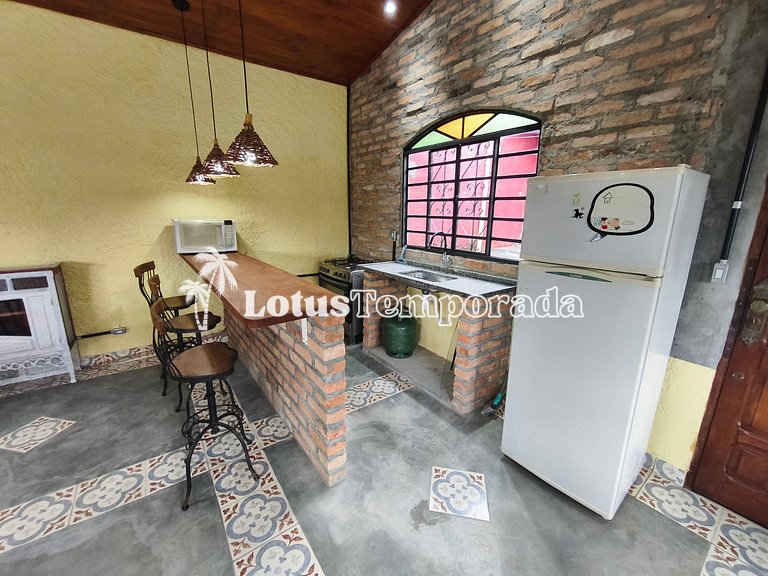 Chácara próxima à rota do vinho com lazer LT0059