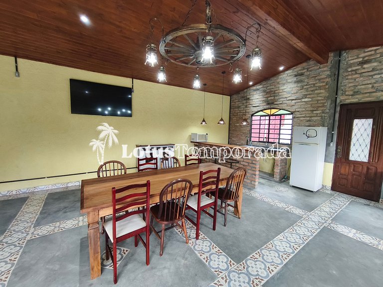 Chácara próxima à rota do vinho com lazer LT0059