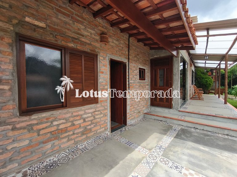 Chácara próxima à rota do vinho com lazer LT0059