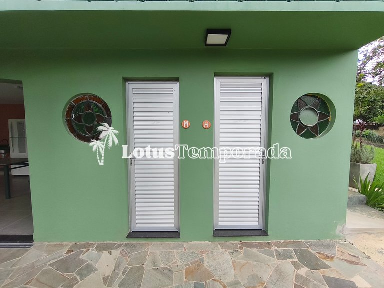 Chácara com 7 Suítes e quadra de Beach Tennis LT0091