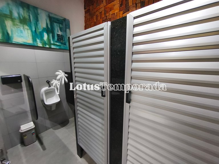 Chácara com 7 Suítes e quadra de Beach Tennis LT0091