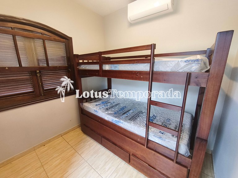 Chácara com 7 Suítes e quadra de Beach Tennis LT0091
