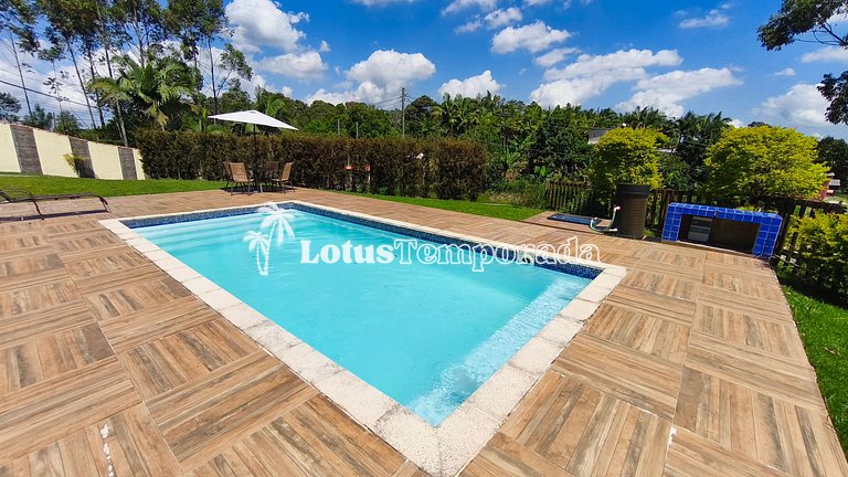 Chácara com piscina, conforto e lazer LT0085