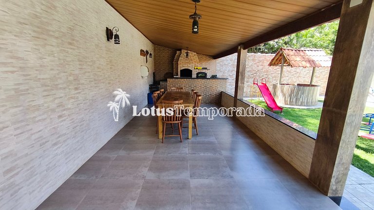 Chácara com piscina, conforto e lazer LT0085