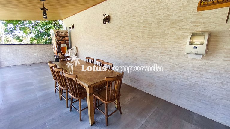 Chácara com piscina, conforto e lazer LT0085