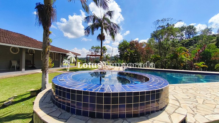 Sítio com piscina, ofurô e pesca esportiva LT0089