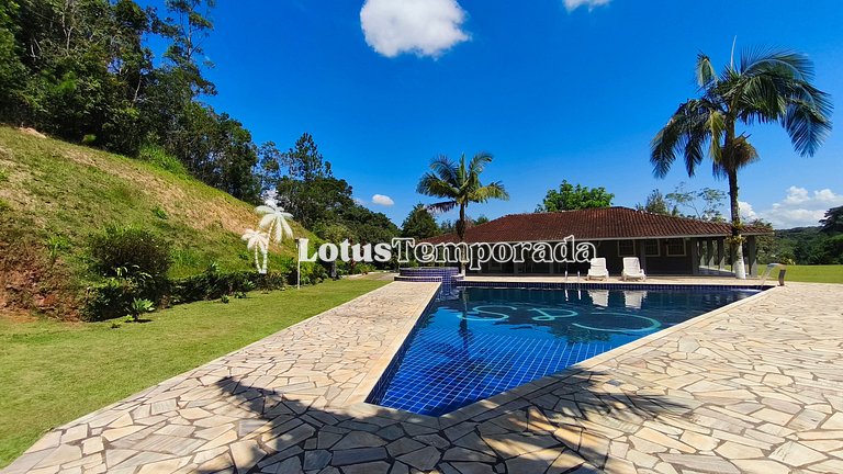 Sítio com piscina, ofurô e pesca esportiva LT0089