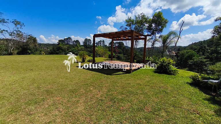 Sítio com piscina, ofurô e pesca esportiva LT0089