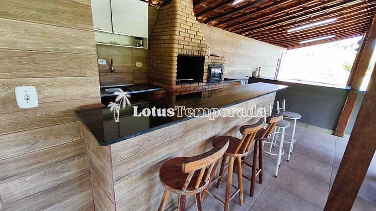 Sítio com piscina, ofurô e pesca esportiva LT0089