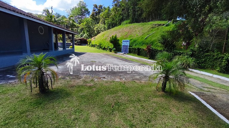 Sítio com piscina, ofurô e pesca esportiva LT0089