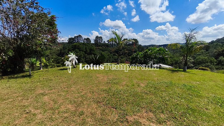 Sítio com piscina, ofurô e pesca esportiva LT0089