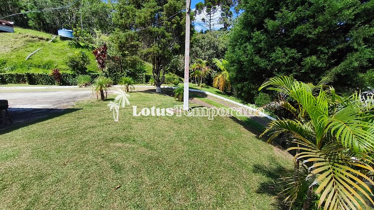 Sítio com piscina, ofurô e pesca esportiva LT0089