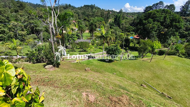 Sítio com piscina, ofurô e pesca esportiva LT0089