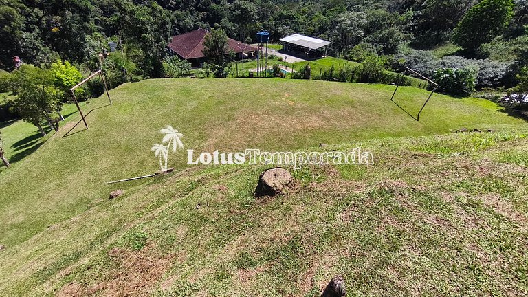 Sítio com piscina, ofurô e pesca esportiva LT0089