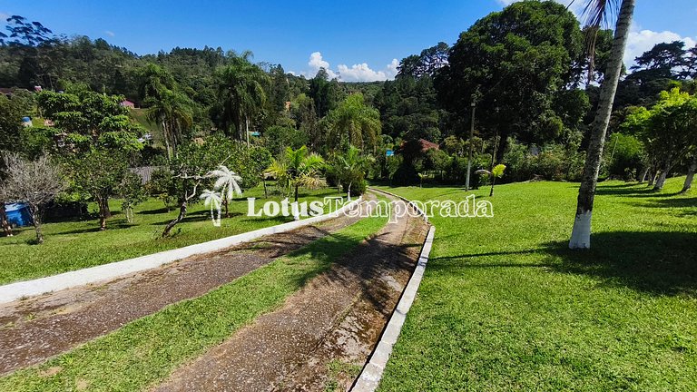 Sítio com piscina, ofurô e pesca esportiva LT0089