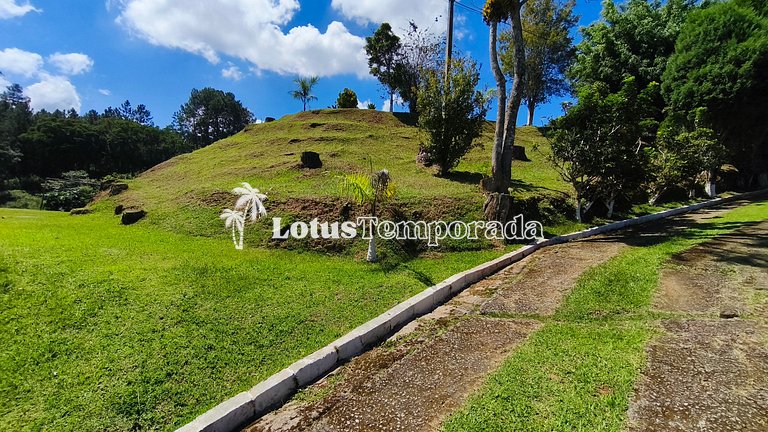 Sítio com piscina, ofurô e pesca esportiva LT0089