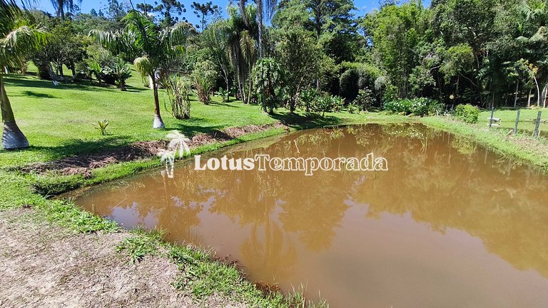 Sítio com piscina, ofurô e pesca esportiva LT0089
