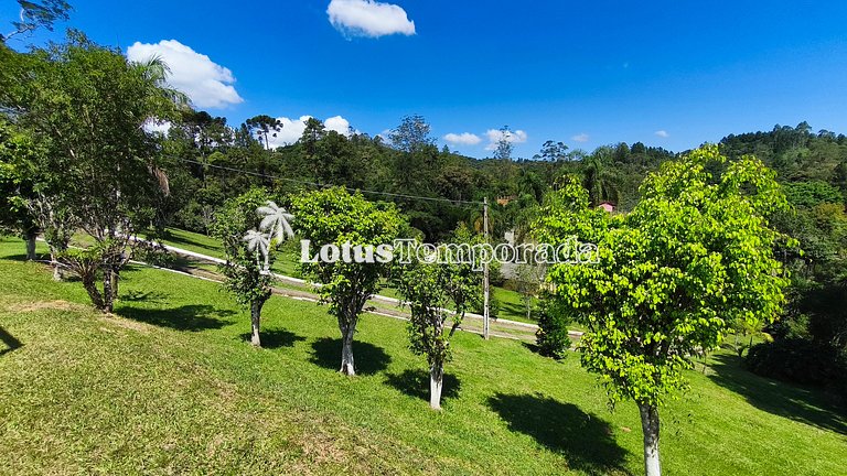 Sítio com piscina, ofurô e pesca esportiva LT0089