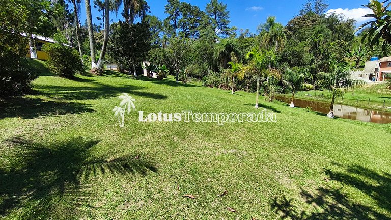 Sítio com piscina, ofurô e pesca esportiva LT0089