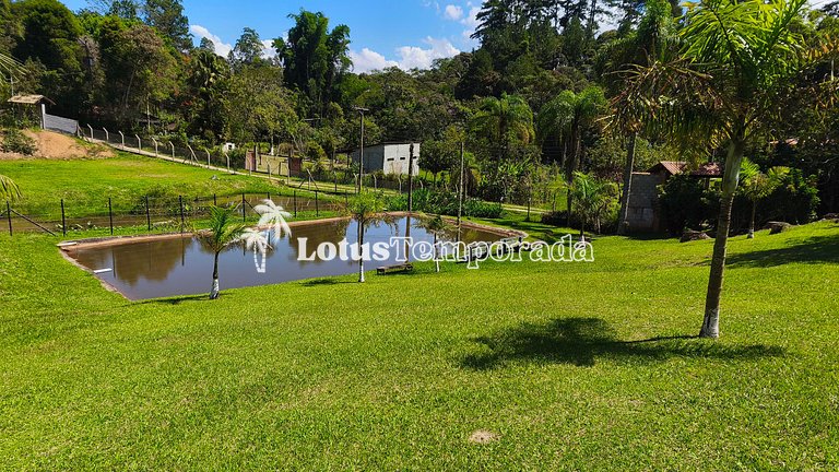 Sítio com piscina, ofurô e pesca esportiva LT0089