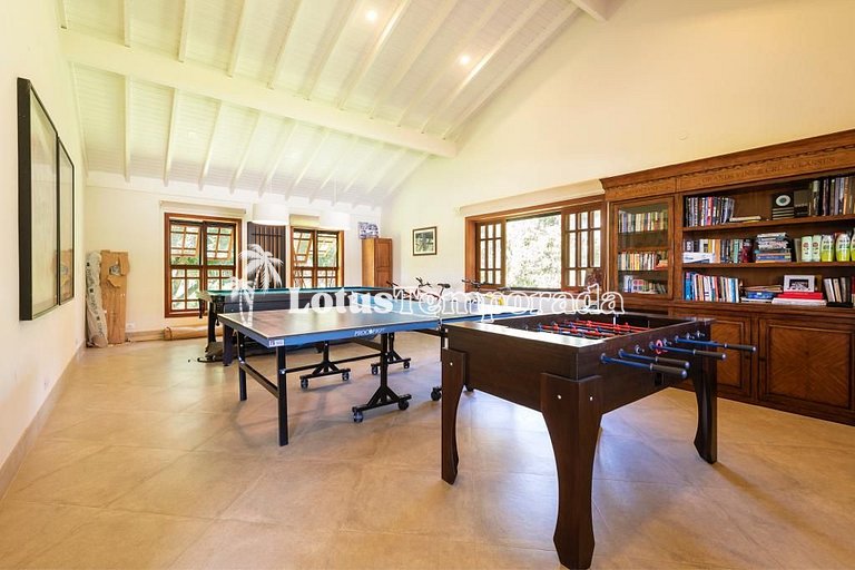 Chácara alto padrão exclusiva com 9 Suítes LT0092