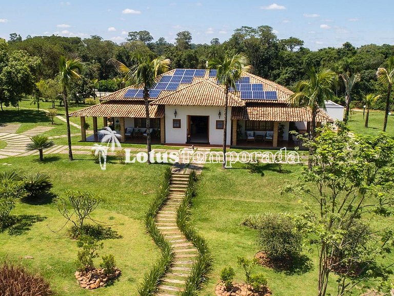 Chácara alto padrão exclusiva com 9 Suítes LT0092