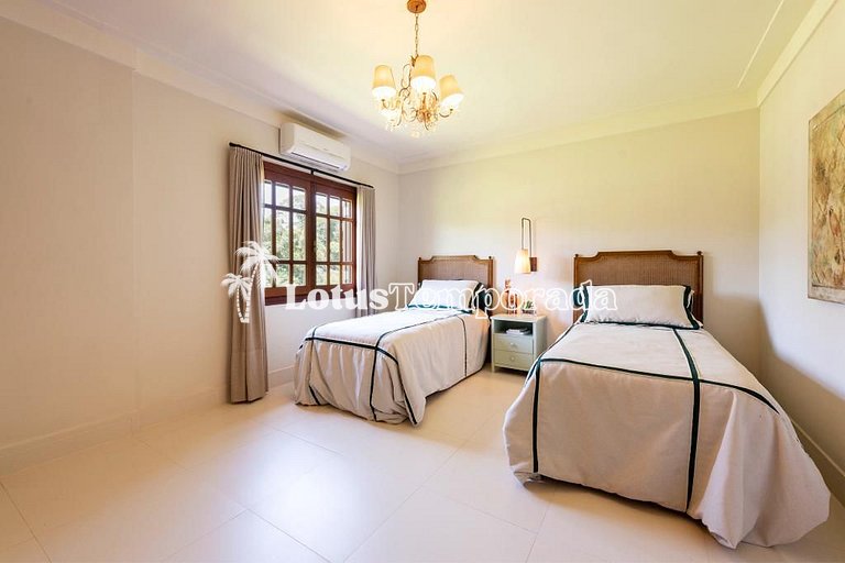 Chácara alto padrão exclusiva com 9 Suítes LT0092