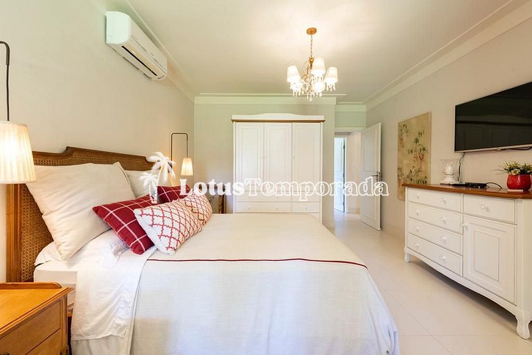 Chácara alto padrão exclusiva com 9 Suítes LT0092