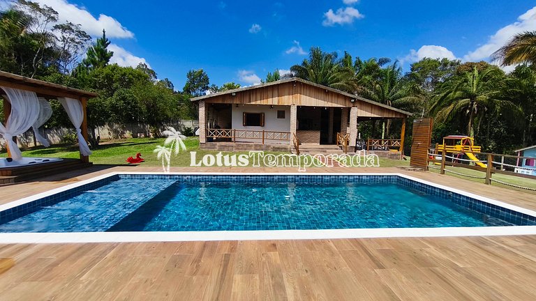 Chácara com jacuzzi aquecida e vista para montanha LT0094