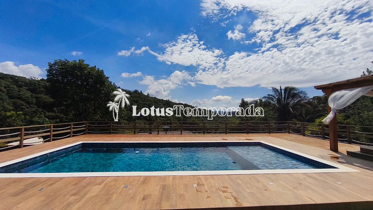 Chácara com jacuzzi aquecida e vista para montanha LT0094