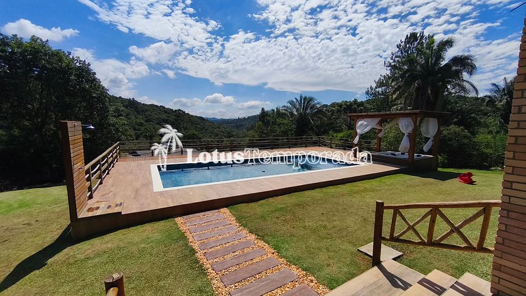 Chácara com jacuzzi aquecida e vista para montanha LT0094