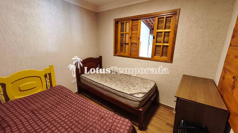 Chácara com jacuzzi aquecida e vista para montanha LT0094