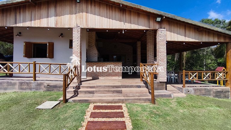 Chácara com jacuzzi aquecida e vista para montanha LT0094
