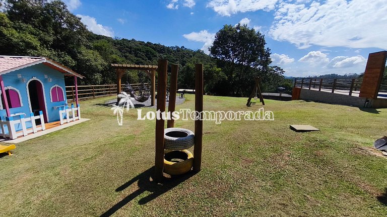 Chácara com jacuzzi aquecida e vista para montanha LT0094