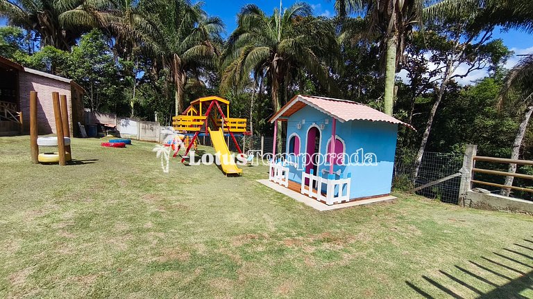 Chácara com jacuzzi aquecida e vista para montanha LT0094
