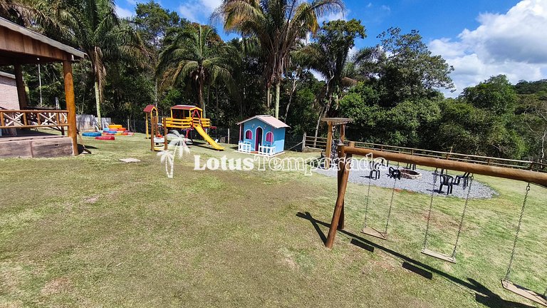 Chácara com jacuzzi aquecida e vista para montanha LT0094