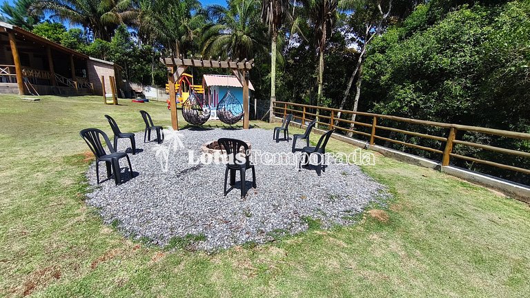 Chácara com jacuzzi aquecida e vista para montanha LT0094