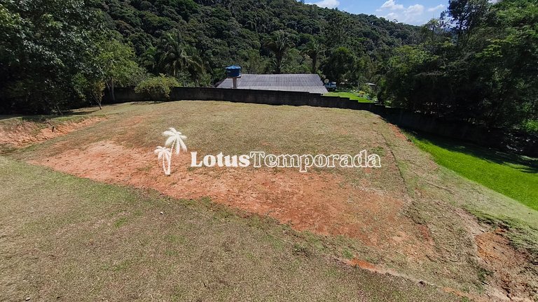 Chácara com jacuzzi aquecida e vista para montanha LT0094