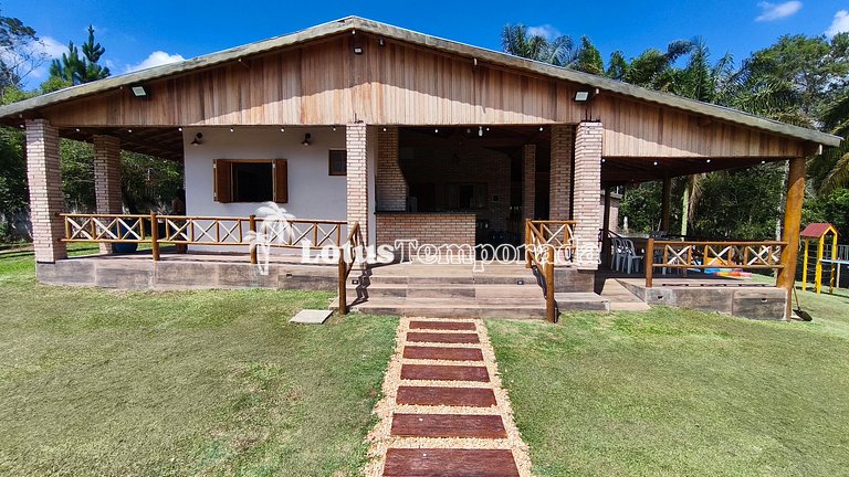 Chácara com jacuzzi aquecida e vista para montanha LT0094