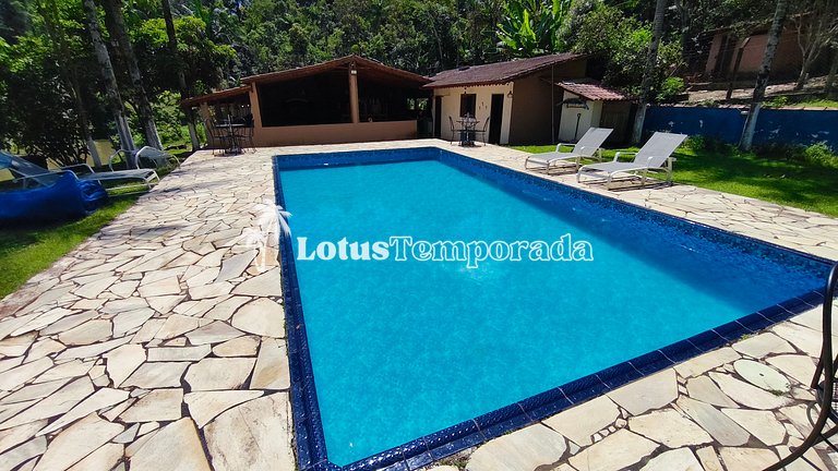 Sítio com 4 dormitórios, piscina e lazer LT0072